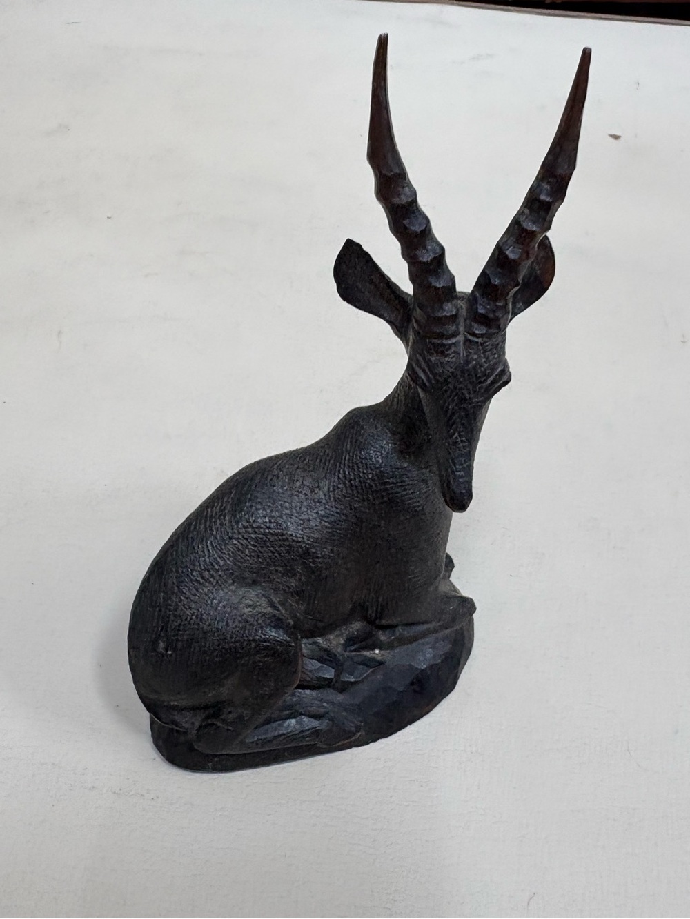 Vintage Handcarved Wooden Ebony African Antelope Gazelle Figurine Sculpture - Picture 10 of 11